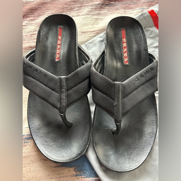 Men’s leather/nylon Prada flip-flops - Picture 3 of 3